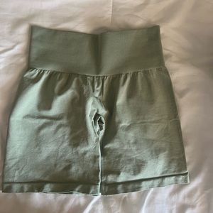 NVGTN shorts